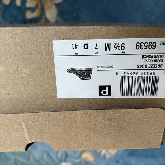 Clarks Cloudsteppers Ankle Boots New in Box - Picture 12 of 13